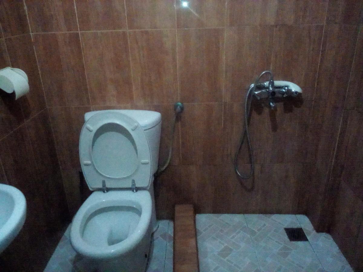 Mamba Hotel Кампала Екстериор снимка