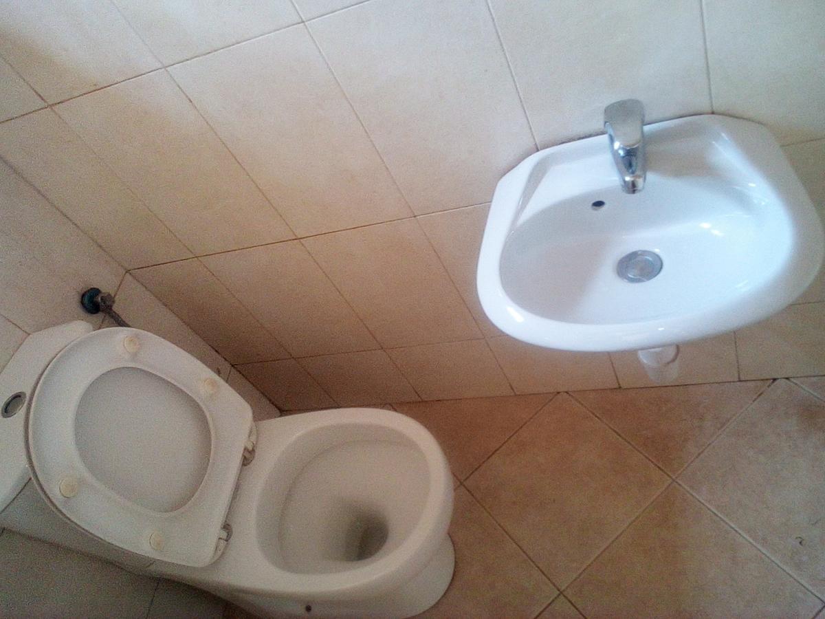 Mamba Hotel Кампала Екстериор снимка